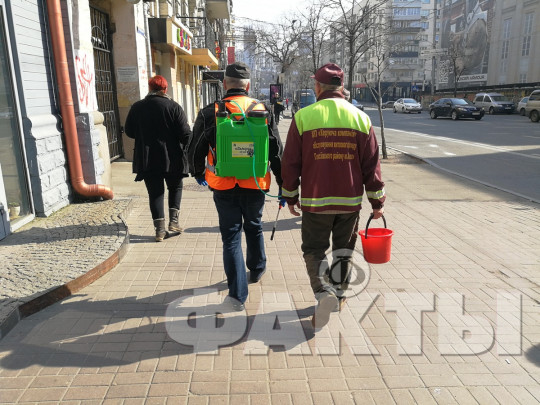 Кабмин определил категорию лиц 60+, которые не обязаны самоизолироваться