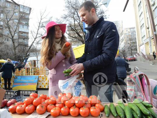 Где в Киеве пройдут первые летние продуктовые ярмарки (адреса)