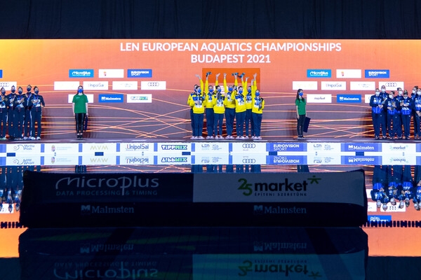 Больше "золота": украинские синхронистки выиграли еще одну медаль на чемпионате Европы
