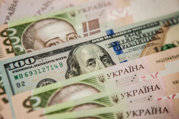 
Банкиры спрогнозировали укрепление гривны: назван курс на первую половину лета
