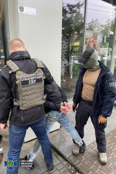 В Одессе сотрудницу полиции подозревают в краже полкилограмма кокаина из вещдоков. Фото