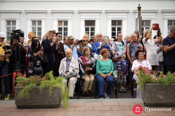 На Аллее звезд в Одессе открыли три новых имени: писателя, художника и драматурга. Фото