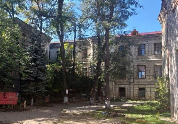 Дом на Успенской все-таки станет фондом жилья для переселенцев