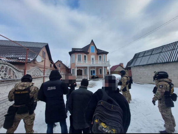 
Граждан обворовали на миллионы гривен под видом инвестиций в криптовалюту – видео
