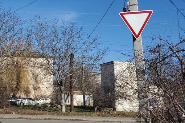 В Одессе внедряют новые схемы движения и устанавливают дорожные знаки