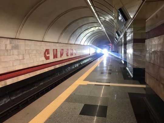 У київському метро відновлюють «повноцінний» рух поїздів двома з трьох гілок