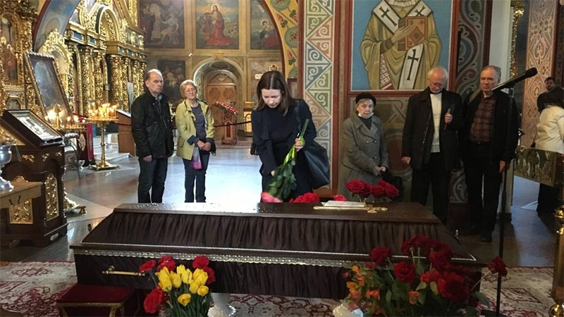 У Києві попрощалися з журналісткою, яка загинула при ракетному ударі (фото)