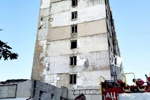 Спасатели показали последствия ночного ракетного удара по Сергеевке (фото, видео)