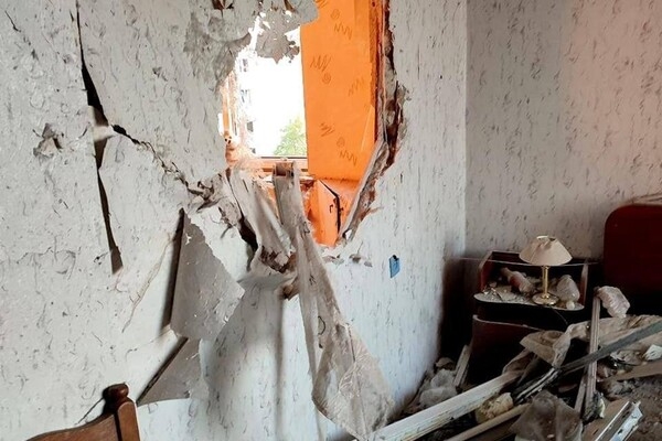 Спасатели показали последствия ночного ракетного удара по Сергеевке (фото, видео)