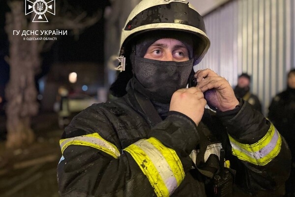 На Молдаванке загорелся двухэтажный дом: его тушили 35 спасателей