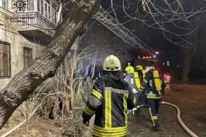 На Молдаванке загорелся двухэтажный дом: его тушили 35 спасателей