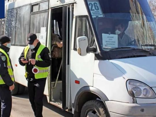 У Києві поліція примусово зупинятиме приватні маршрутки на час повітряної тривоги, — КМДА