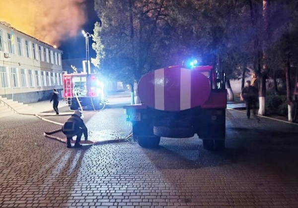 Масштабный пожар в Одесской области: пламя охватил лицей