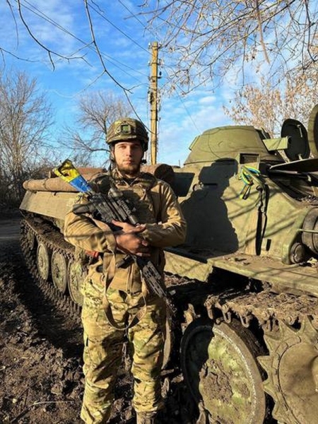 «Одного бійця привезли на евакуацію як загиблого. А медики його воскресили»: захисник України про війну «на нулі»
