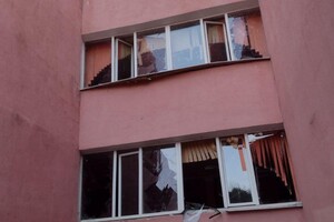 От ночной атаки дронов в Одессе пострадали несколько школ и детских садов