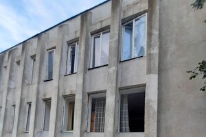 От ночной атаки дронов в Одессе пострадали несколько школ и детских садов