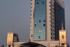Ермак прокомментировал ночную атаку россиян по Одессе: фото последствий 