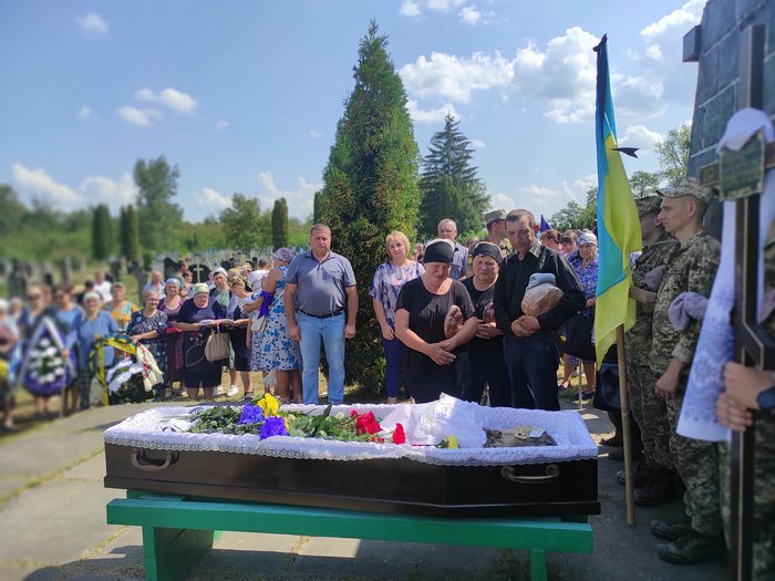 За його життя боролись майже 6 місяців: після важких поранень помер боєць з Вінниччини