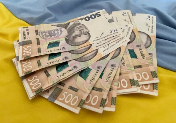 Шмыгаль рассказал, какой будет минимальная зарплата в Украине в 2024 году