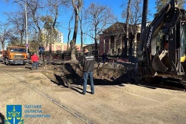 Военные рассказали, зачем враг бил по центру Одессы ракетами 