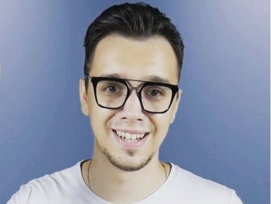 Дискредитує призов: СБУ повідомила про підозру блогеру Мирославу Олешку