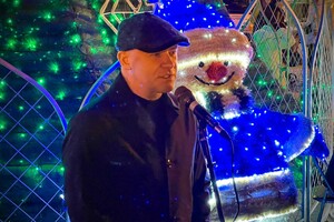 В Одессе зажгли главную новогоднюю елку города