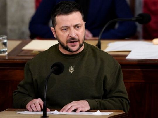 «Має відповідати»: Зеленський — про можливу відставку Залужного
