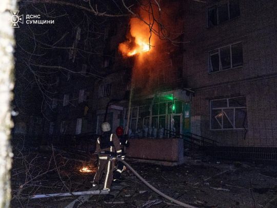 Нічна атака дронів: у Сумах та під Одесою пошкоджено житлові будинки (фото, відео)
