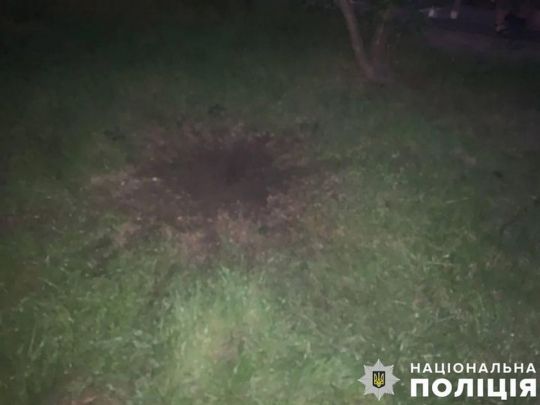 Біля київської багатоповерхівки підірвали гранату, поранено жінку