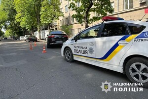 В центре Одессы легковушка на пешеходном переходе сбила женщину: что с пострадавшей